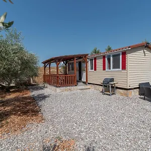 olive-grove-camping-house.hotels-in-trogir.com/