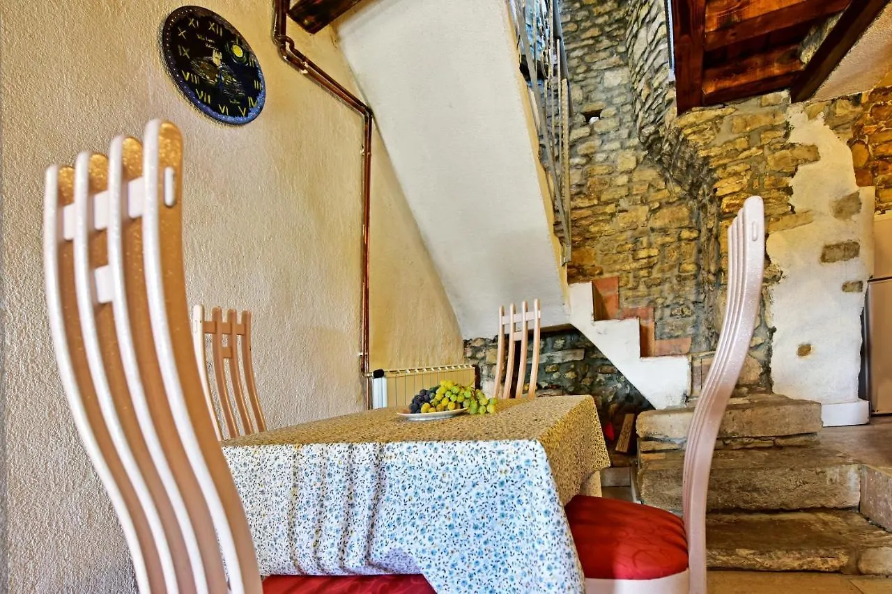 בית נופש מוטובון Villa Luna