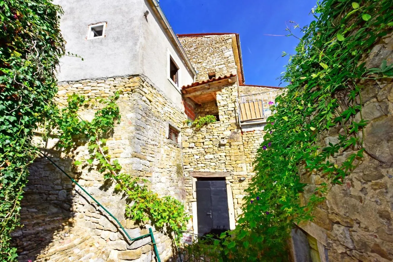 בית נופש מוטובון Villa Luna קרואטיה