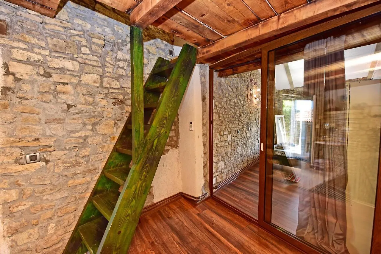 בית נופש מוטובון Villa Luna